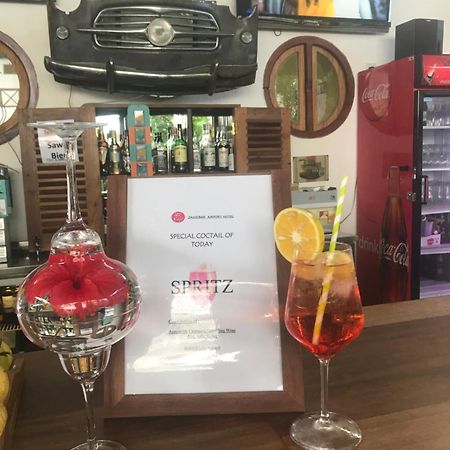 27 Cafe Zanzibar Airport Hotel Ngoại thất bức ảnh