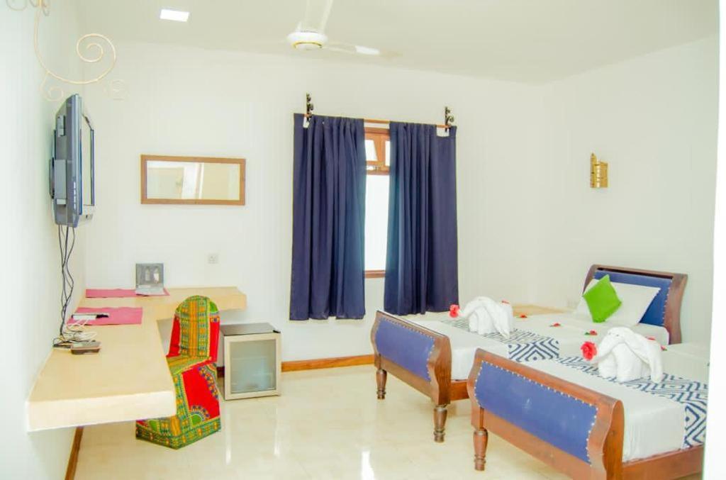 27 Cafe Zanzibar Airport Hotel Ngoại thất bức ảnh
