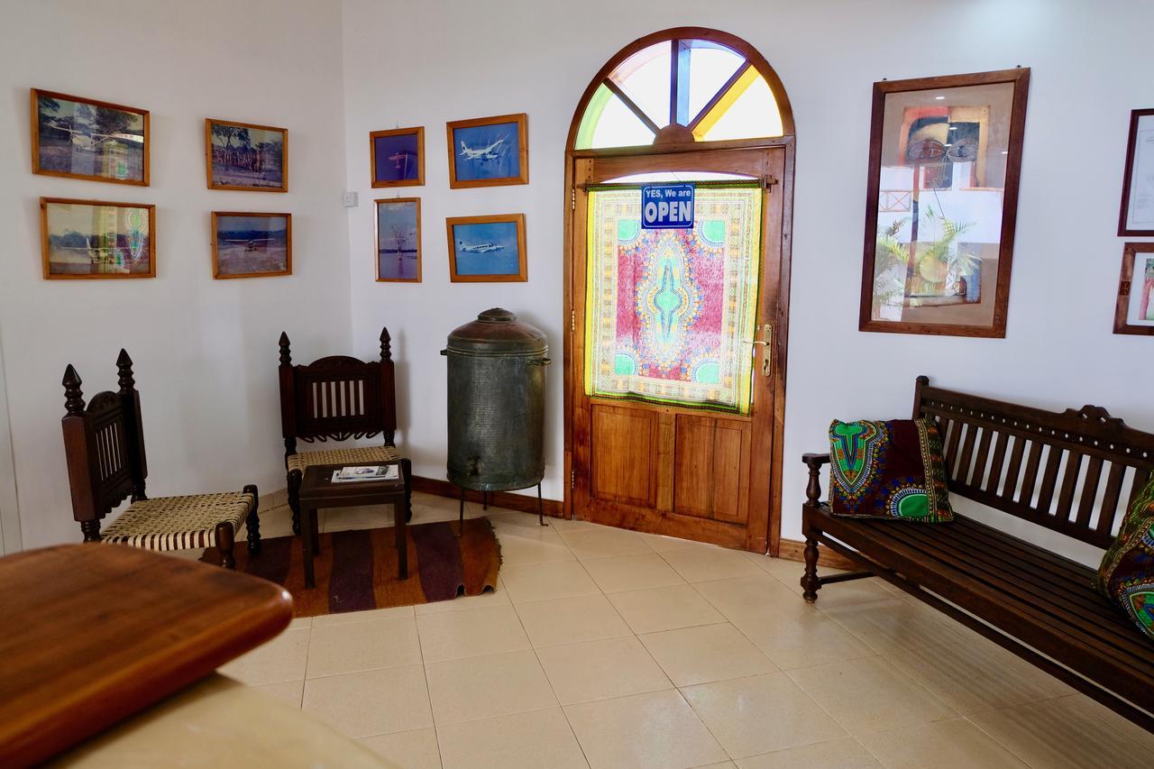 27 Cafe Zanzibar Airport Hotel Ngoại thất bức ảnh