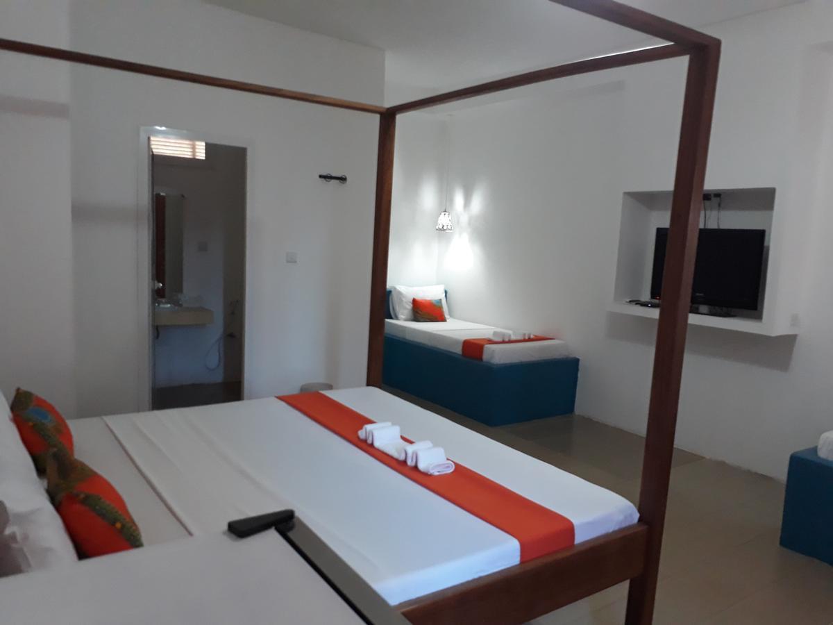 27 Cafe Zanzibar Airport Hotel Ngoại thất bức ảnh