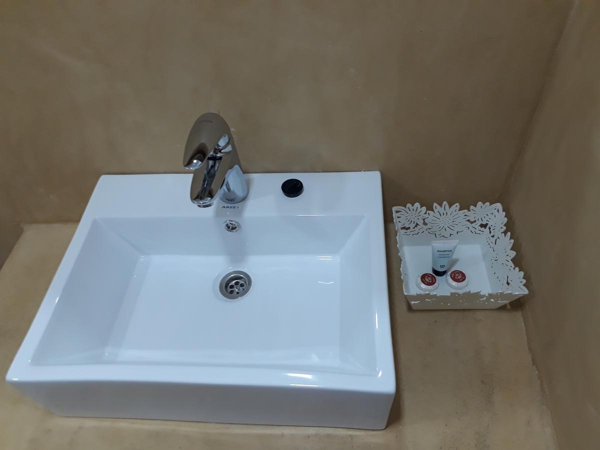 27 Cafe Zanzibar Airport Hotel Ngoại thất bức ảnh