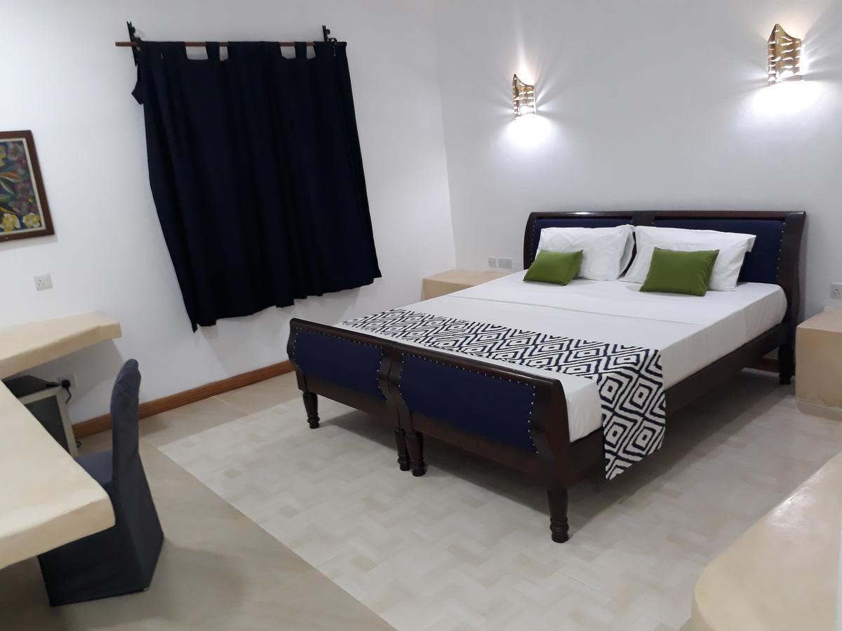 27 Cafe Zanzibar Airport Hotel Ngoại thất bức ảnh