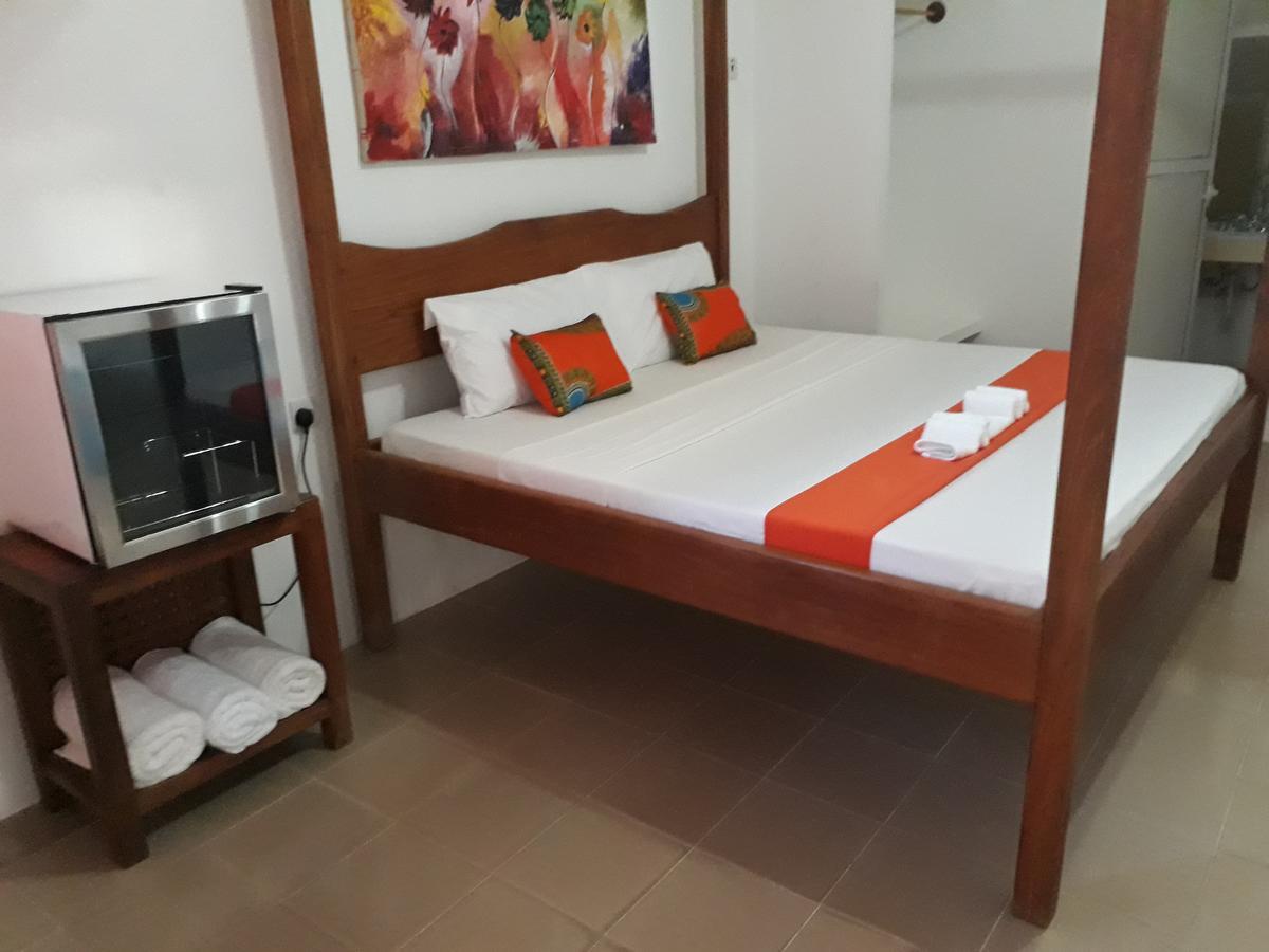 27 Cafe Zanzibar Airport Hotel Ngoại thất bức ảnh