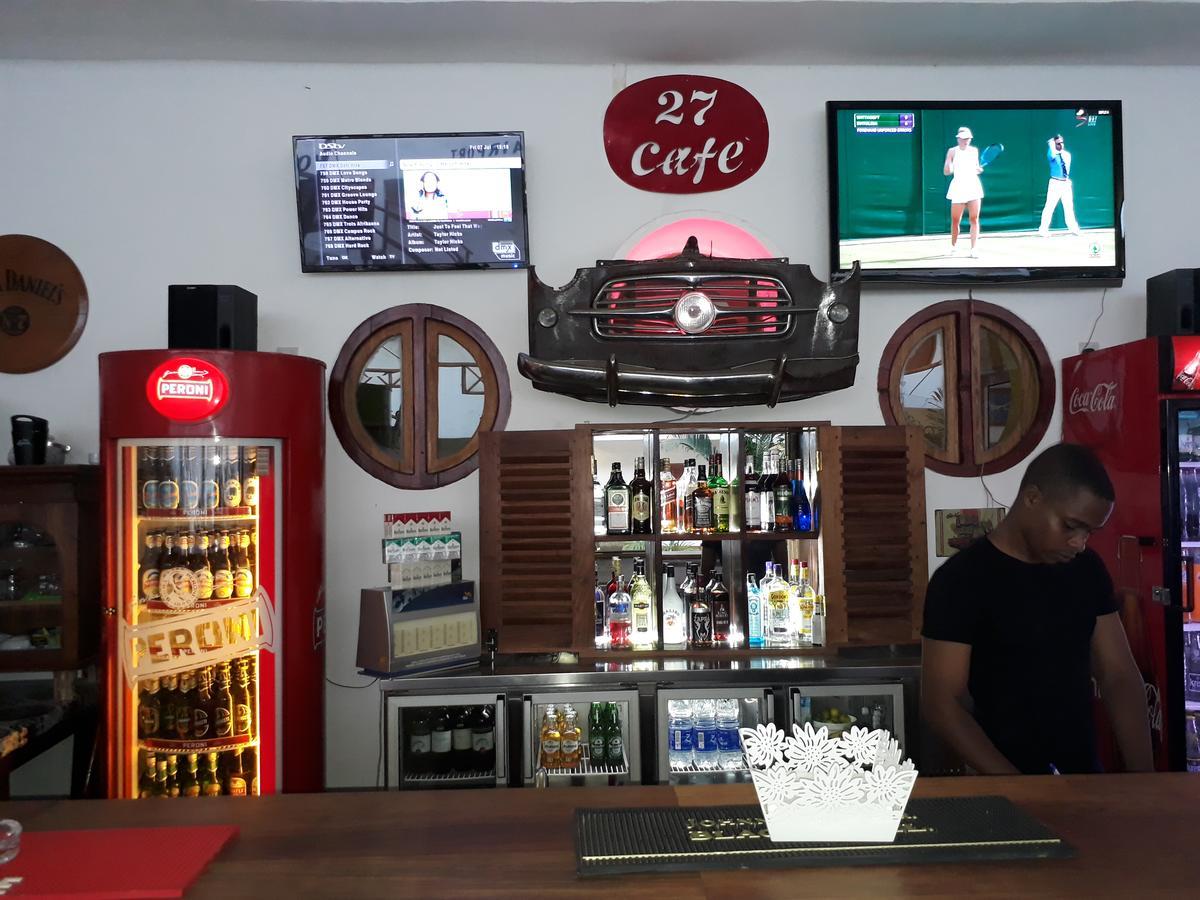 27 Cafe Zanzibar Airport Hotel Ngoại thất bức ảnh