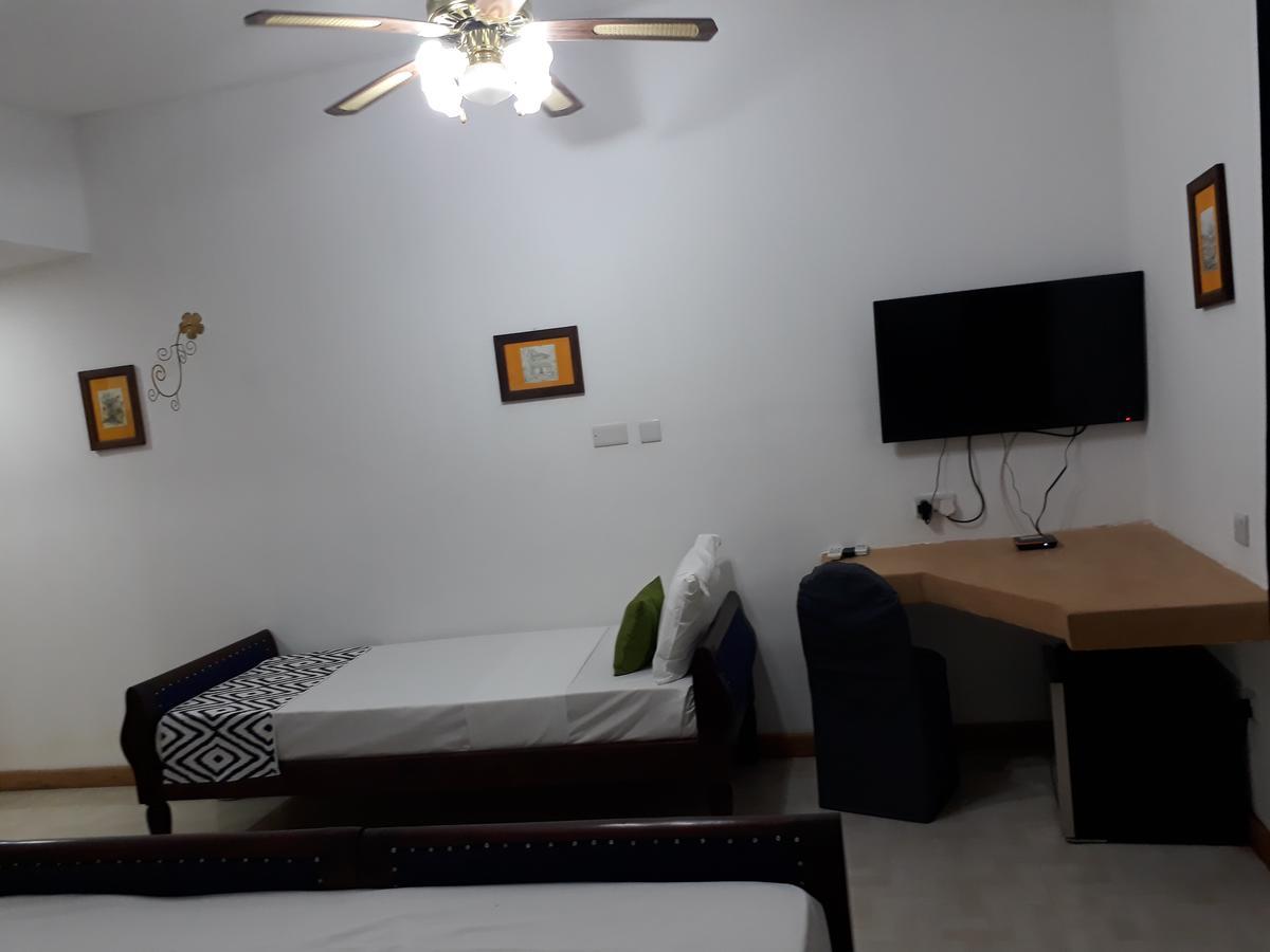 27 Cafe Zanzibar Airport Hotel Ngoại thất bức ảnh