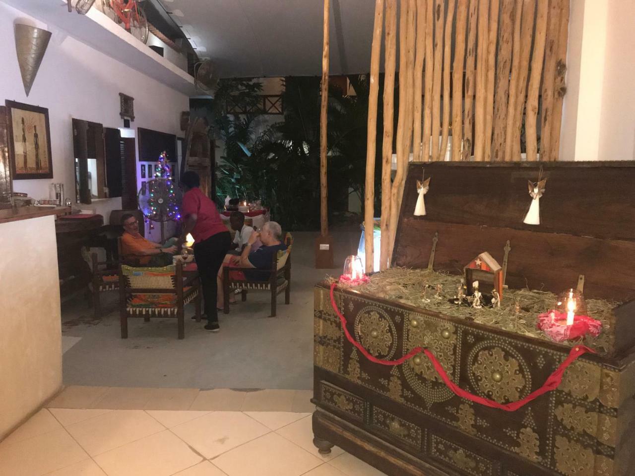27 Cafe Zanzibar Airport Hotel Ngoại thất bức ảnh
